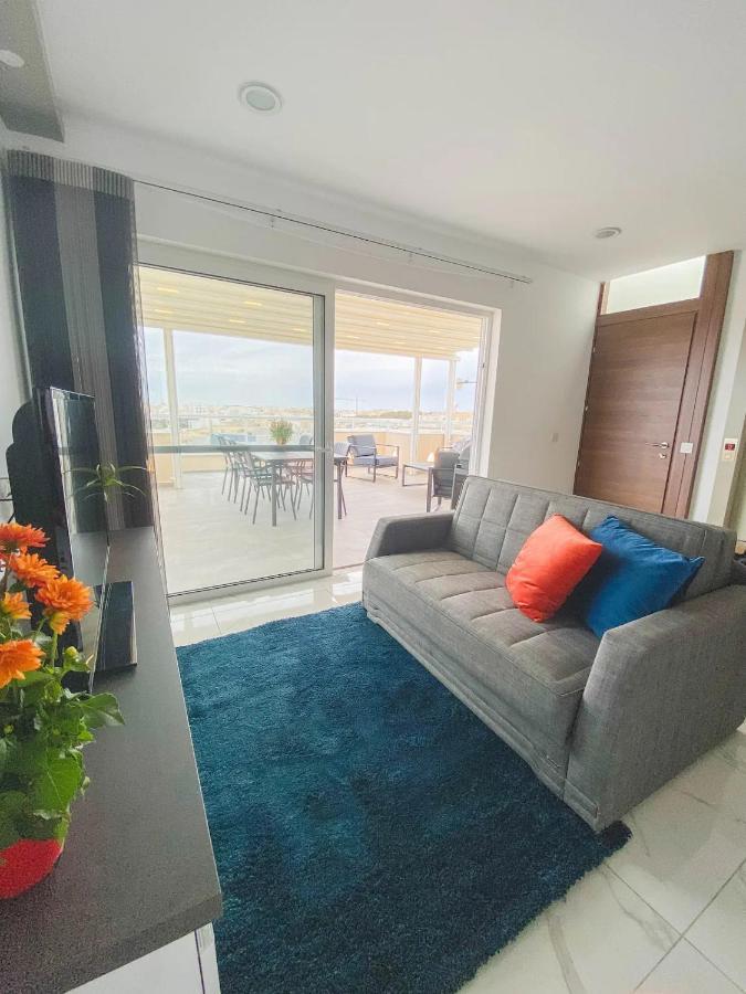 Apartmán The Blue Mill Penthouse With Beautiful Views Naxxar Exteriér fotografie